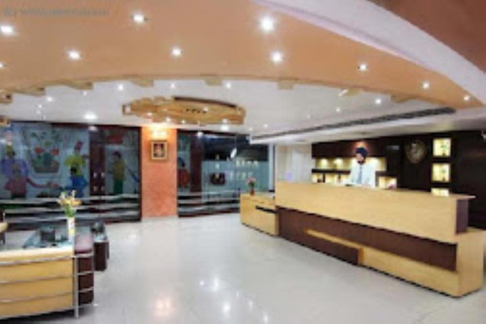 The Gagan Plaza Hotel Kanpur Exterior foto
